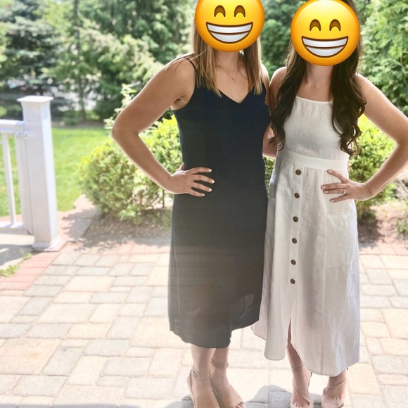 GAP Dresses & Skirts - GAP Linen Slip Dress in color “Navy”